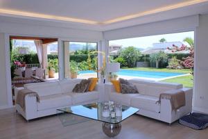 Chalet en venta en Alfaz del Pi, Alfas del pi photo 0