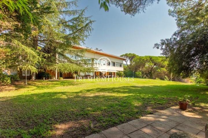 Casa en venta en Sant Andreu de Llavaneres, La Cornisa photo 0