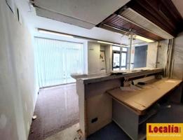Local comercial en venta en Santander photo 0