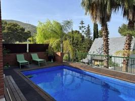 Chalet en venta en Castelldefels, Montmar photo 0