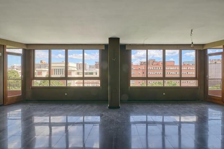 Piso en venta en Valencia photo 0