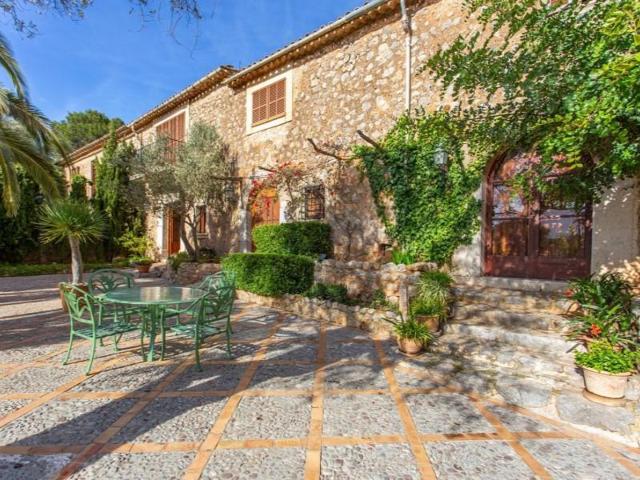 Casa en venta en Valldemossa photo 0