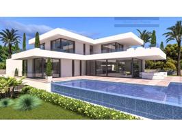 Chalet en venta en Denia photo 0