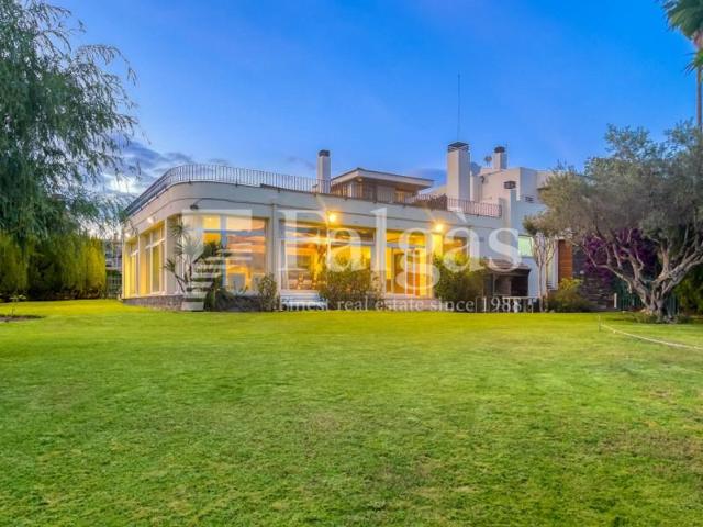 Casa en venta en Roses photo 0