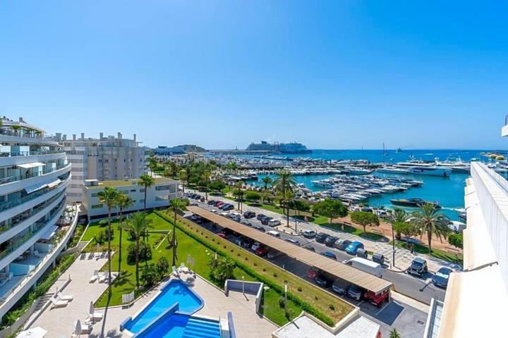 Piso en venta en Eivissa, Passeig Joan Carles I, 07800 photo 0