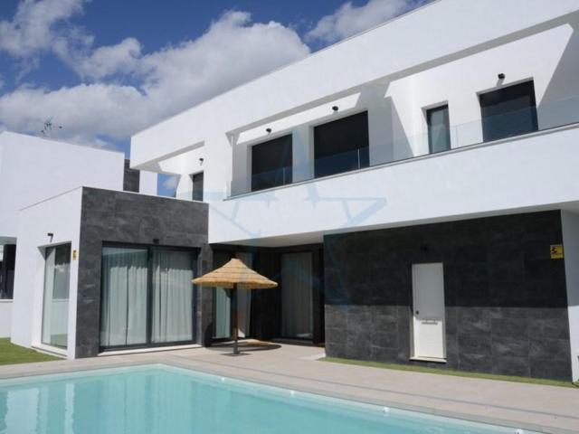 Chalet en venta en Mijas photo 0