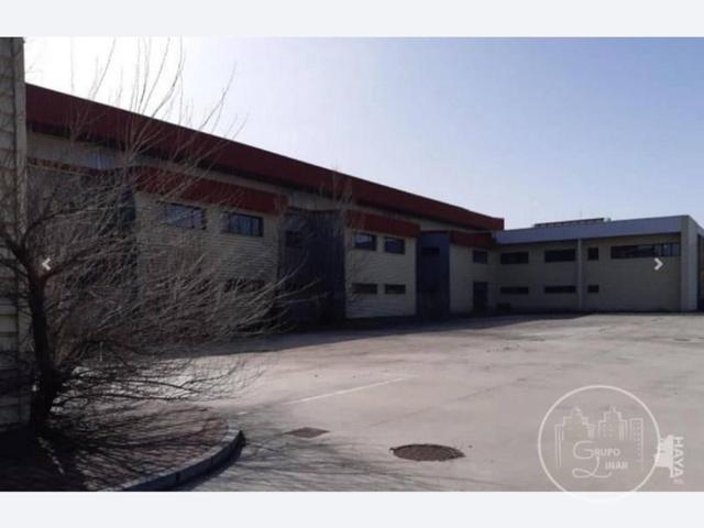 Nave industrial en venta en Arévalo photo 0