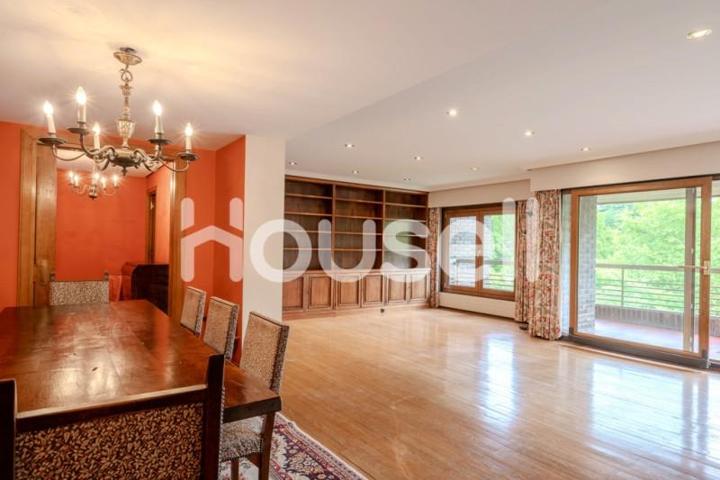 Piso en venta en Donostia-San Sebastián photo 0