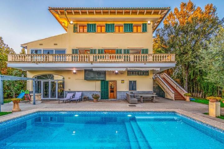 Casa en venta en Sant Joan, Sant Joan photo 0