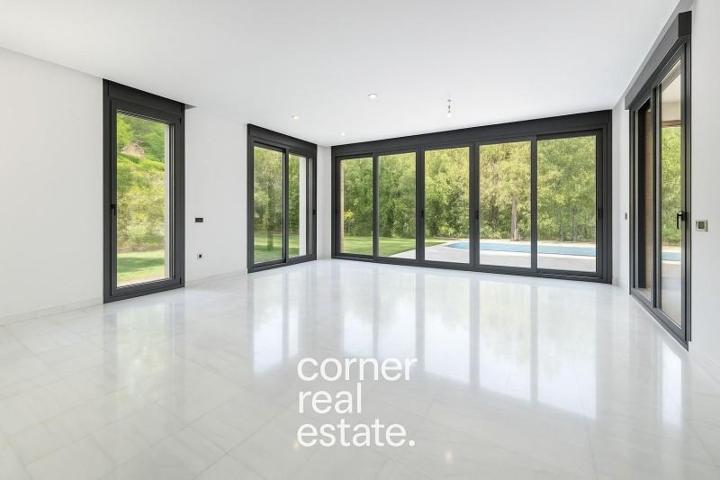 Casa en venta en Cerdanyola del Vallès, Bellaterra photo 0