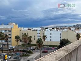 Edificio en venta en Benicarló photo 0