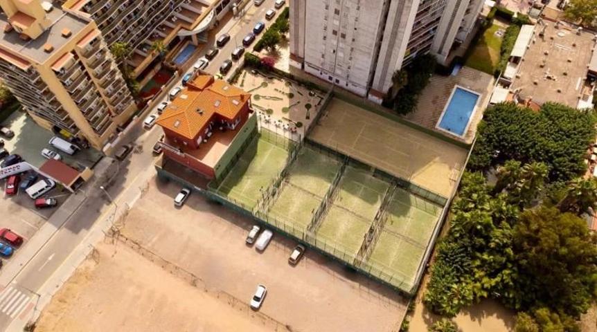 Edificio en venta en Malgrat de Mar, Platja de l astillero photo 0