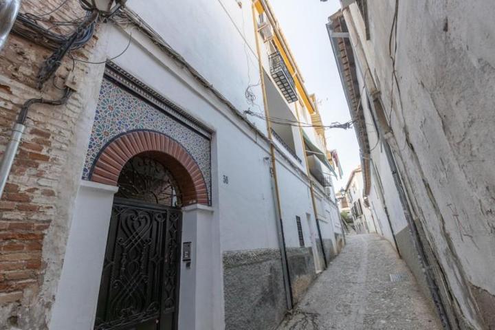 Edificio en venta en Granada, Gran via photo 0