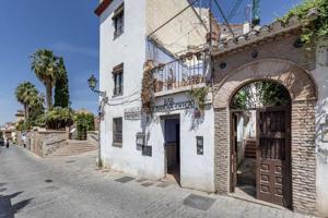 Edificio en venta en Granada, Albaycin photo 0