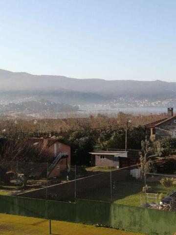 Casa en venta en Nigrán photo 0