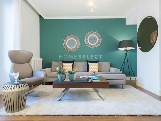 Piso en venta en Madrid, Cortes - Huertas photo 0