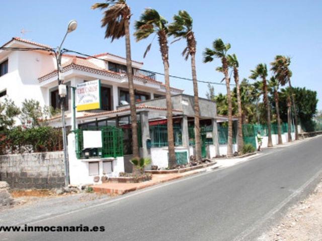 Edificio en venta en San Bartolomé de Tirajana photo 0