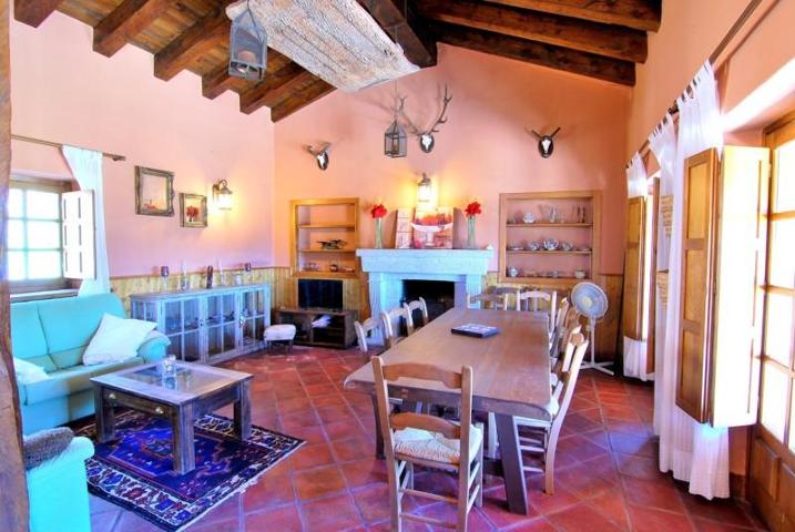 Chalet en venta en Robledo de Chavela, Robledo de Chavela photo 0