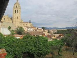 Edificio en venta en Segovia, Casco antiguo photo 0