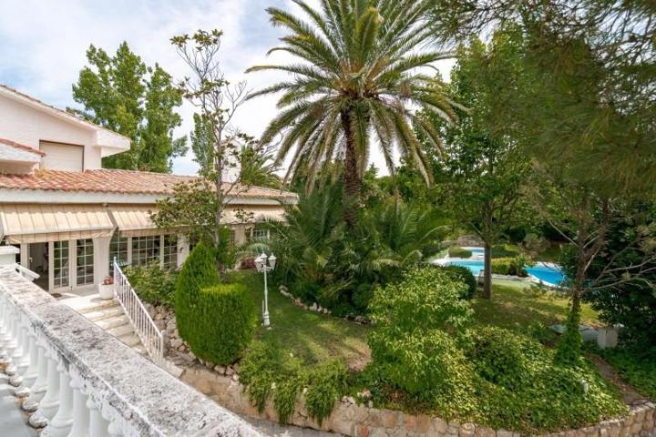 Chalet en venta en Algete, Santo Domingo photo 0