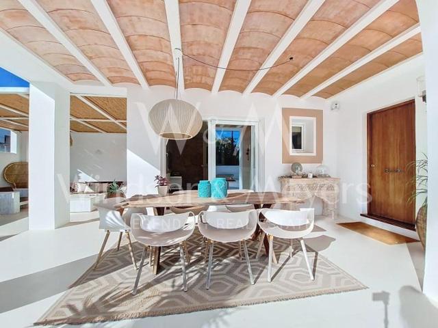 Casa en venta en Sant Josep de sa Talaia photo 0