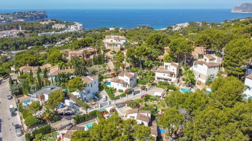 Chalet en venta en Calvia, Costa de la Calma photo 0