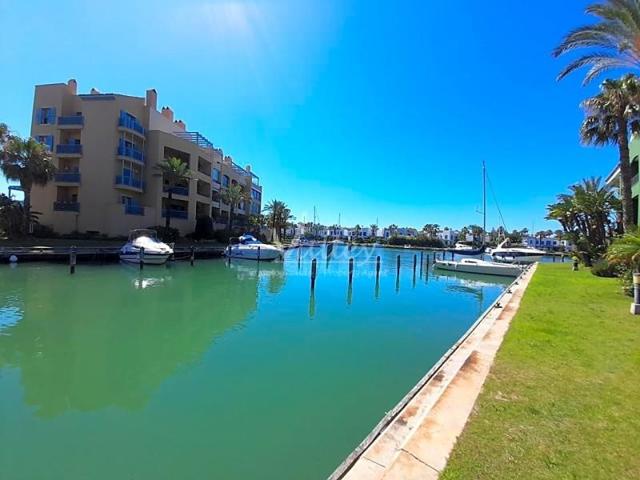 Piso en venta en Sotogrande, Sotogrande - La Marina photo 0