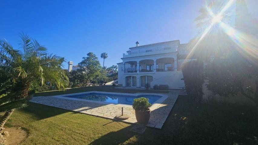 Chalet en venta en Sotogrande, Sotogrande Alto photo 0