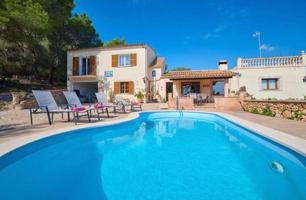 Chalet en venta en Manacor, S`espinagar photo 0