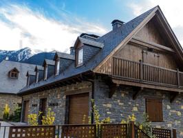 Casa en venta en Vielha e Mijaran photo 0