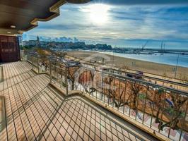 Piso en venta en Palamós photo 0