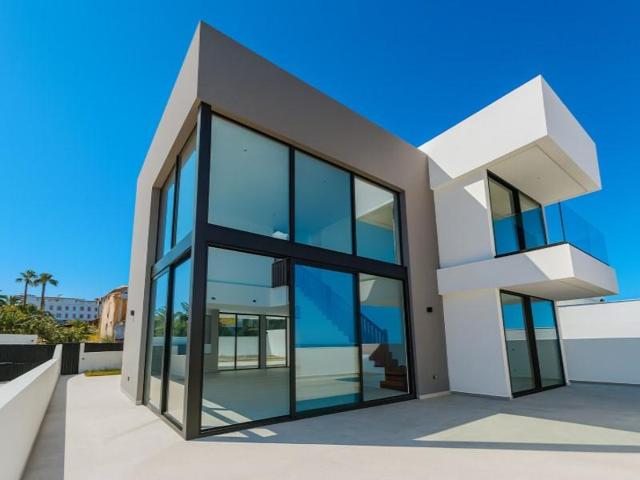 Casa en venta en Puerto de la Cruz photo 0