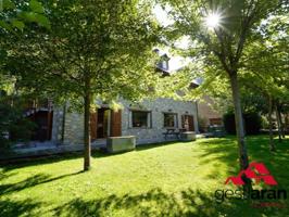 Casa en venta en Vielha e Mijaran photo 0