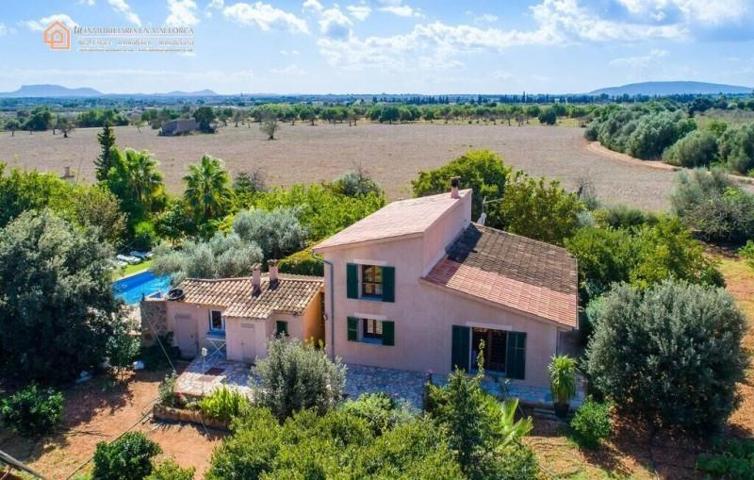 Casa con terreno en venta en Sencelles, Costitx photo 0