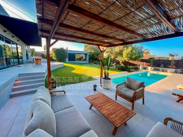 Chalet en venta en Sant Lluís photo 0