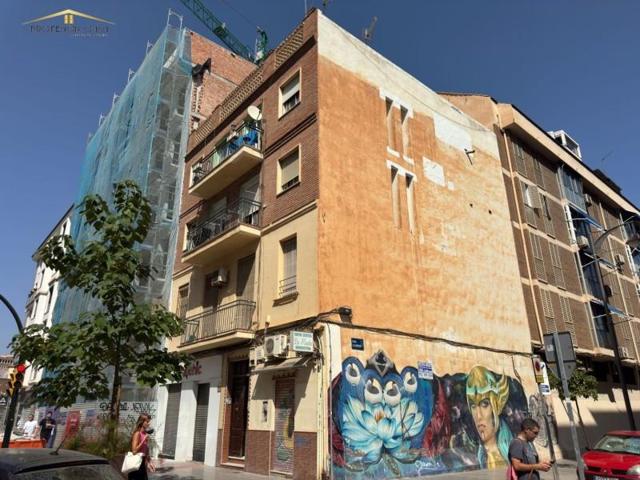 Edificio en venta en Málaga, Perchel - Sur photo 0