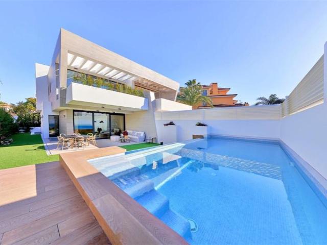 Casa en venta en Marbella, Puente Romano photo 0