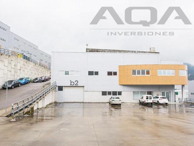 Nave industrial en venta en Vigo, Valadares photo 0