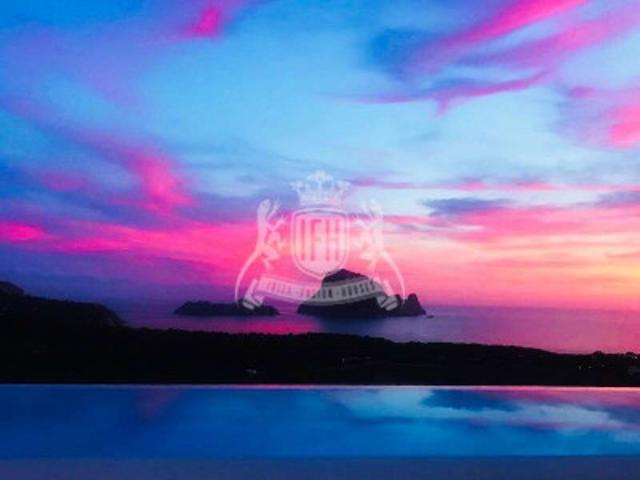 Adosada en venta en Sant Josep de sa Talaia photo 0