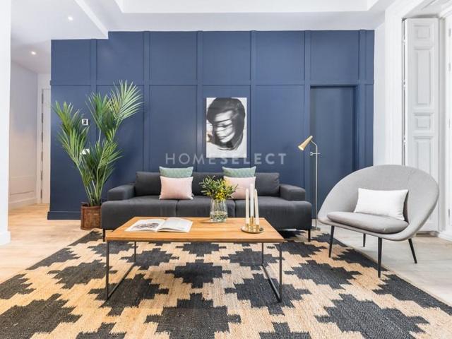 Piso en venta en Madrid, Universidad - Malasaña photo 0