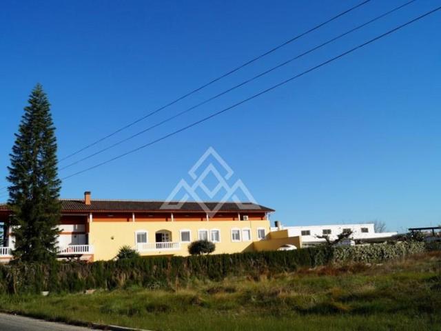 Chalet en venta en Oliva photo 0