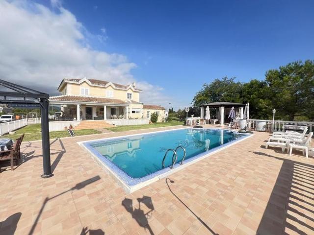 Chalet en venta en Cullera photo 0