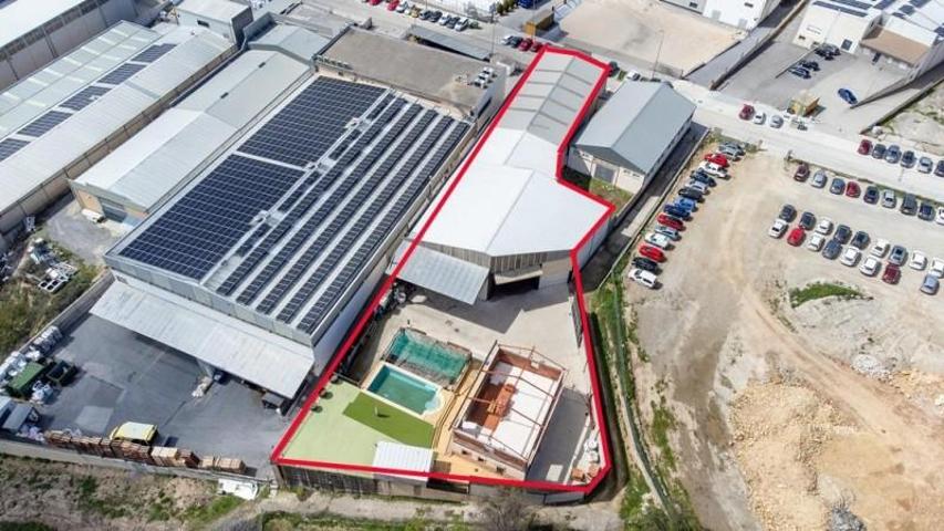 Nave industrial en venta en Alcalá la Real, Andalucia photo 0