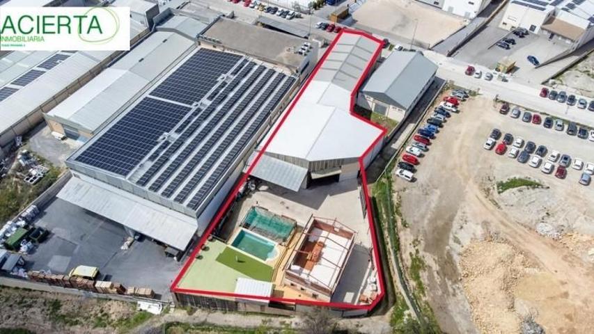 Nave industrial en venta en Alcalá la Real, Andalucia photo 0