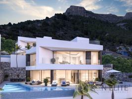 Chalet en venta en Calpe photo 0