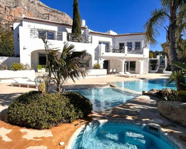 Casa en venta en Jávea-Xàbia photo 0