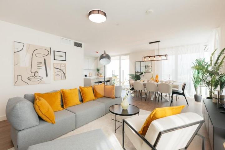 Aticos en venta en Valencia, Benicalap photo 0