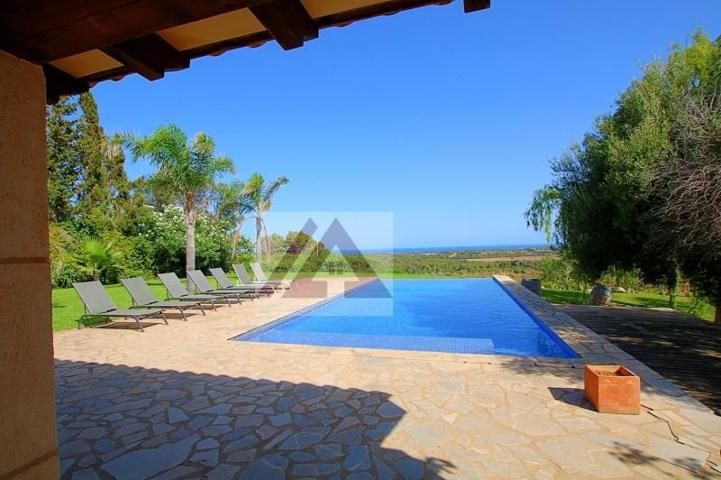 Chalet en venta en Manacor, Portocolom photo 0