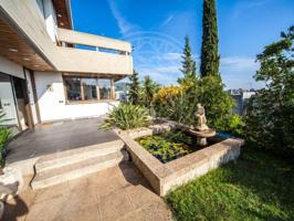 Casa en venta en Sant Just Desvern photo 0