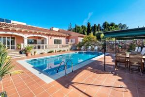 Chalet en venta en Bunyola, Sa coma 1 photo 0